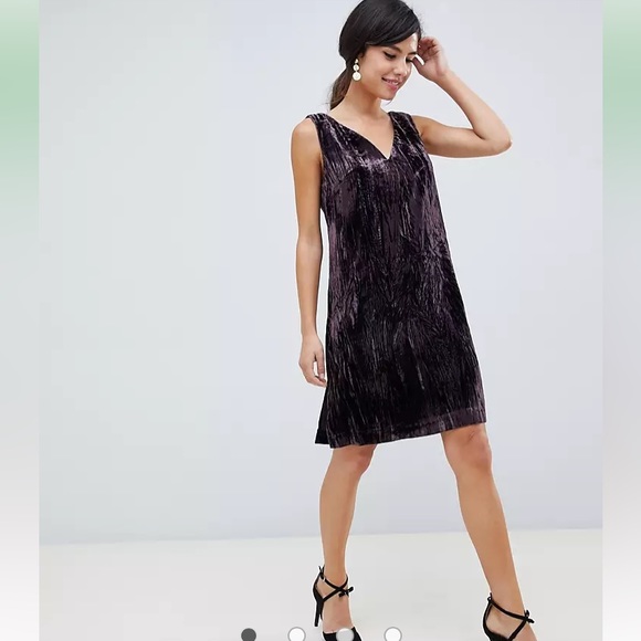 Like new French Connection Theresa Velvet Dress - Picture 1 of 6